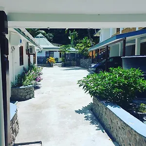 Des Takamaka